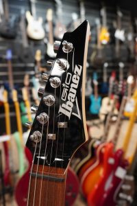 Ibanez GRX70QA-TBB gitara cena električna gitara