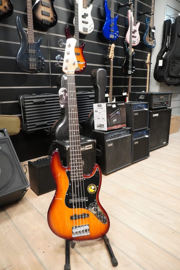 Marcus Miller SIRE V3 2GEN 5 TS Petožičana bas gitara - Slika 7