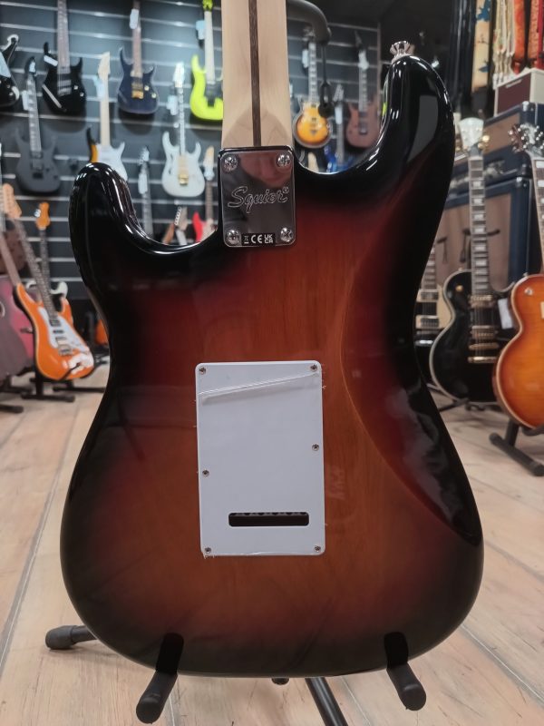 GITARA SQUIER AFF STRAT LRL WPG 3TS