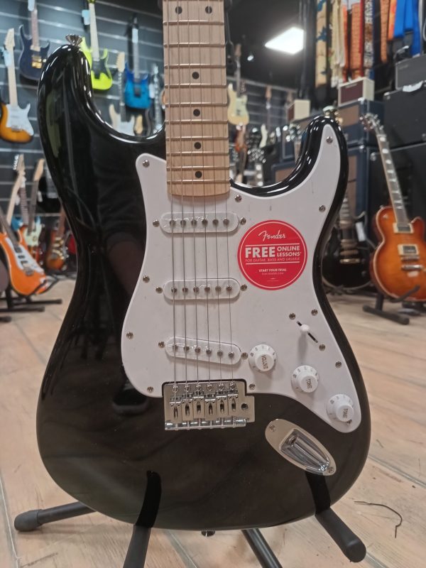 SQUIER-SONIC-STRAT-MN-WPG-BLK