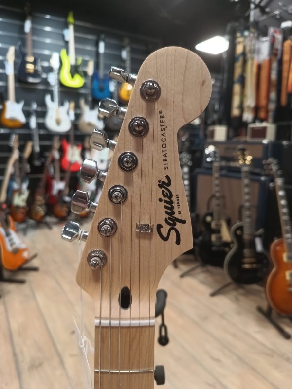 SQUIER-SONIC-STRAT-MN-WPG-BLK