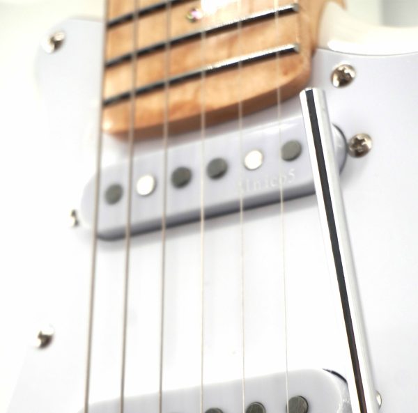 GITARA WAKERTONE VK77-WH