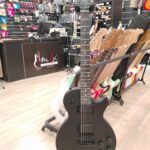 Veston ELP-BK električna gitara u Les Paul stilu u crnoj boji