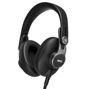 AKG K371 profesionalne zatvorene studio slušalice mat crne boje sa sklopivim dizajnom, memorijskom penom i tri odvojiva kabla