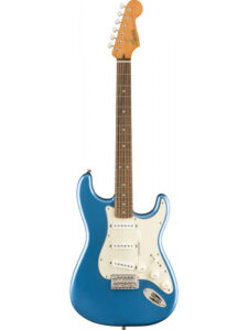 Squier by Fender Classic Vibe '60s Stratocaster LRL električna gitara u metalik plavoj Lake Placid Blue boji sa prstohvatom od indijskog lovora, retro maskom i tri singl-cojl magneta