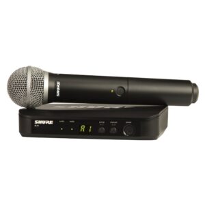 Shure BLX24E/PG58-H8E profesionalni bežični vokalni sistem sa BLX4 prijemnikom i BLX2 ručnim predajnikom sa PG58 mikrofonskom glavom