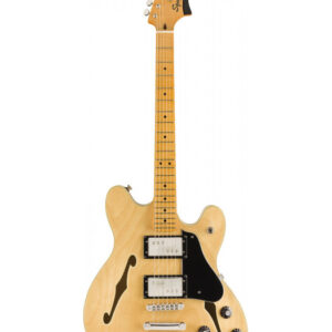 Squier by Fender Classic Vibe Starcaster MN polu-akustična gitara u prirodnoj Natural boji drveta sa javorovim vratom, F-otvorima i dva Wide Range hambaker magneta