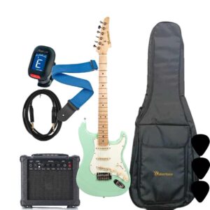 WAKERTONE VK62-LG 15 komplet paket koji sadrži svetlo zelenu mint električnu gitaru Stratocaster oblika, kombo pojačalo Vaker VG15 od 15W, crnu futrolu WEB-BK-08, Rowin štimer, Wakertone kaiš sa kožnim krajevima, gitarski kabl od 3m i tri trzalice