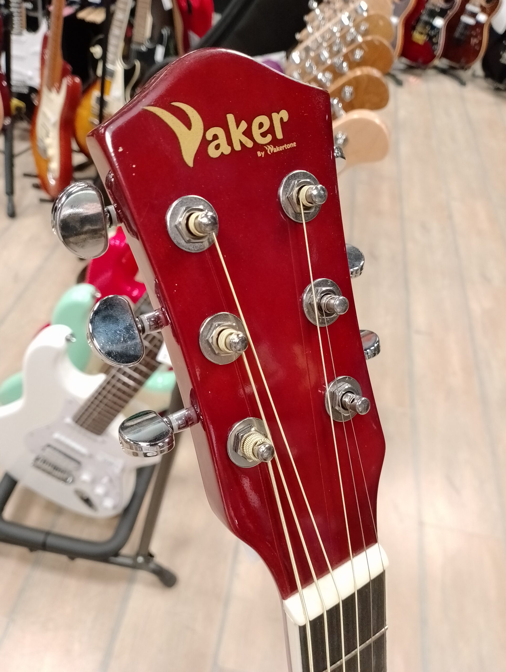 Vaker VG41C EQ NAT Ozvučena Akustična Gitara Natural sa Ekvilajzerom i Štimerom - Slika 5