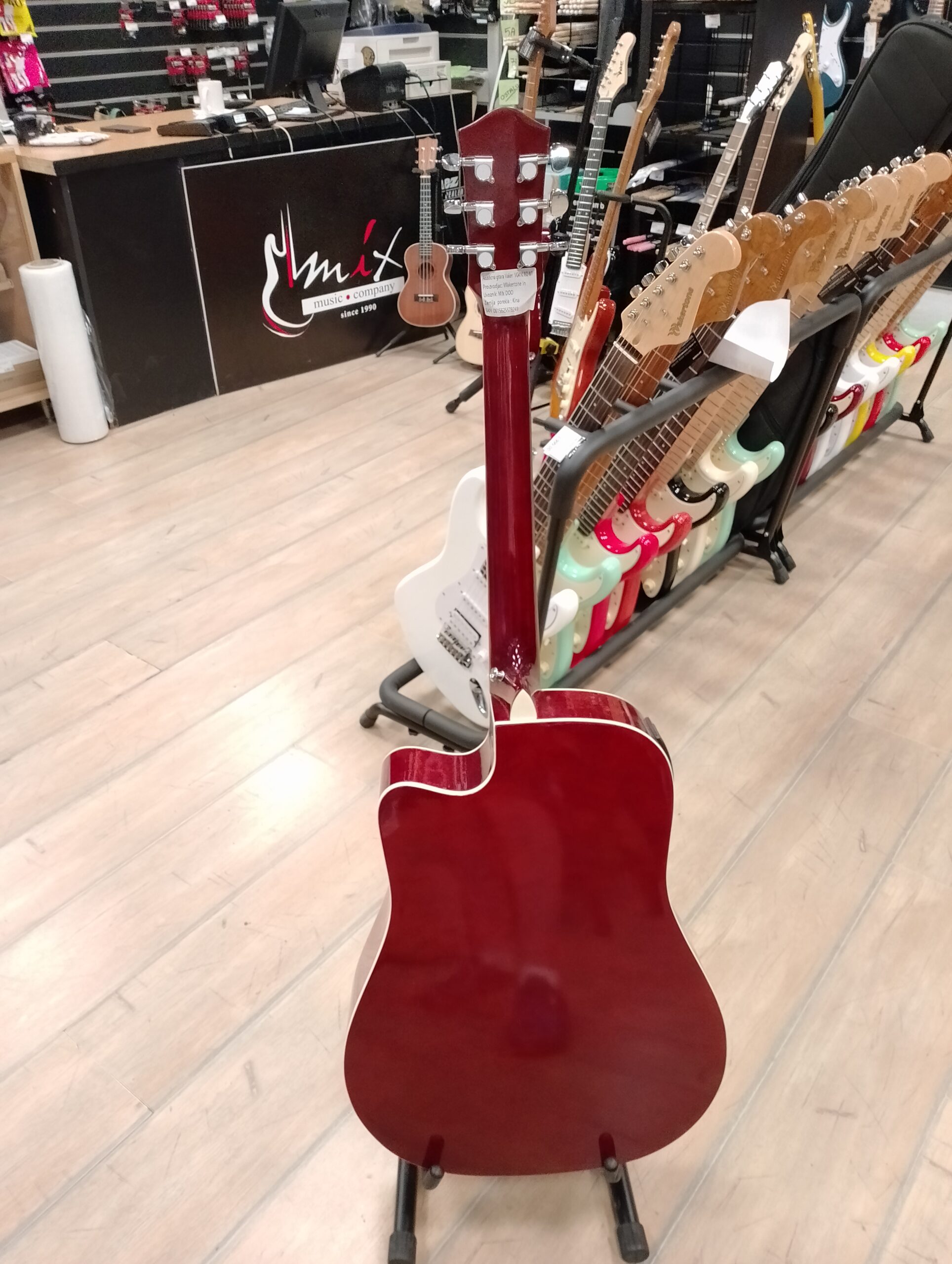 Vaker VG41C EQ NAT Ozvučena Akustična Gitara Natural sa Ekvilajzerom i Štimerom - Slika 3